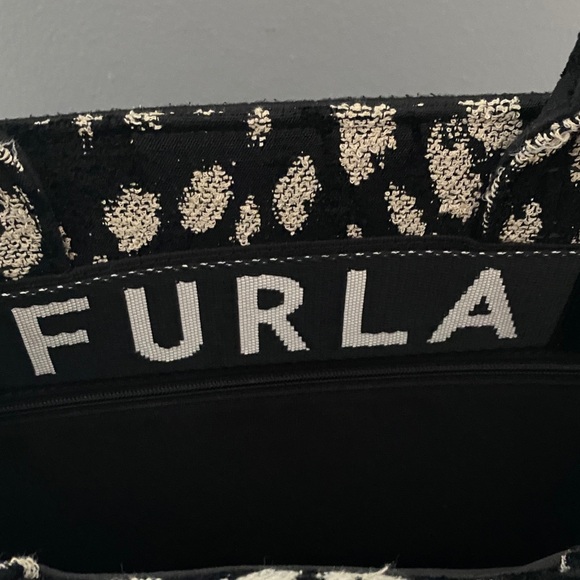 Furla Opportunity Tote Bag in Toni Nero Jacquard Fabric with Leopard Print - Picture 2 of 11